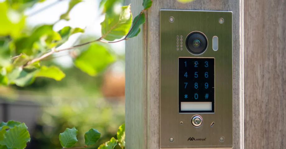 Système d'interphone avec vidéo sur portail